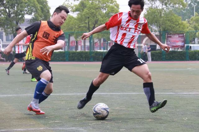 体坛午爆｜中国男篮今晚再战喀麦隆，威少在自由市场无人问津